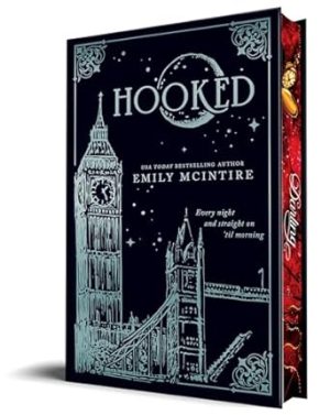 Hooked (Collector's Edition) (Never After, 1)